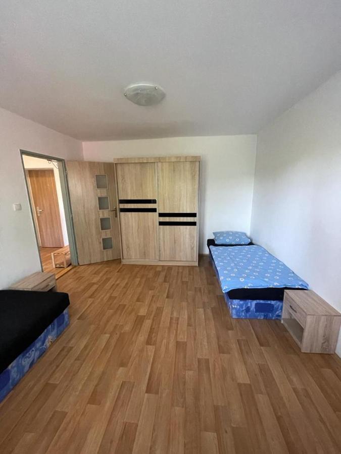 Apartmany - Skolni Chomutov Dış mekan fotoğraf