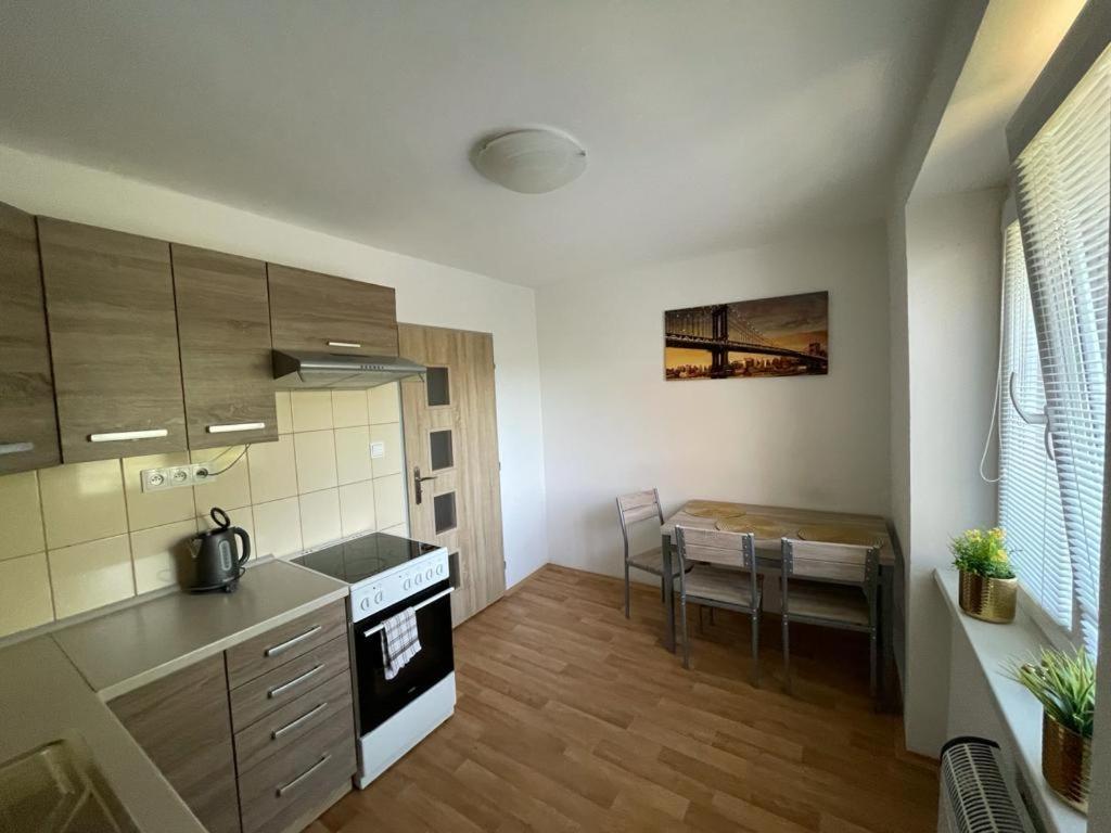 Apartmany - Skolni Chomutov Dış mekan fotoğraf
