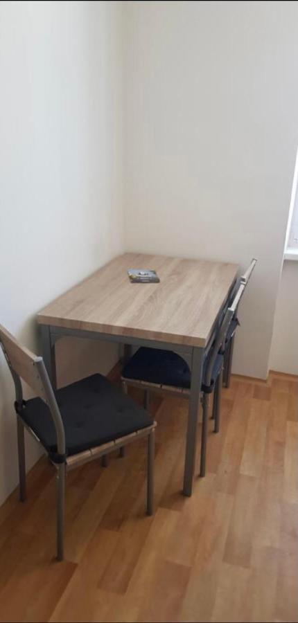 Apartmany - Skolni Chomutov Dış mekan fotoğraf