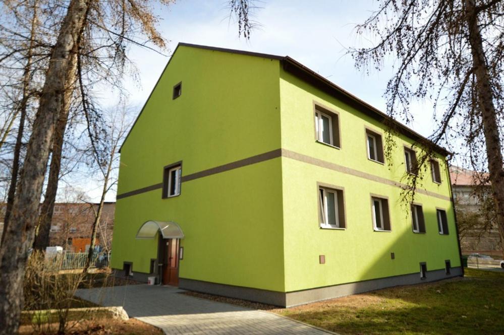 Apartmany - Skolni Chomutov Dış mekan fotoğraf